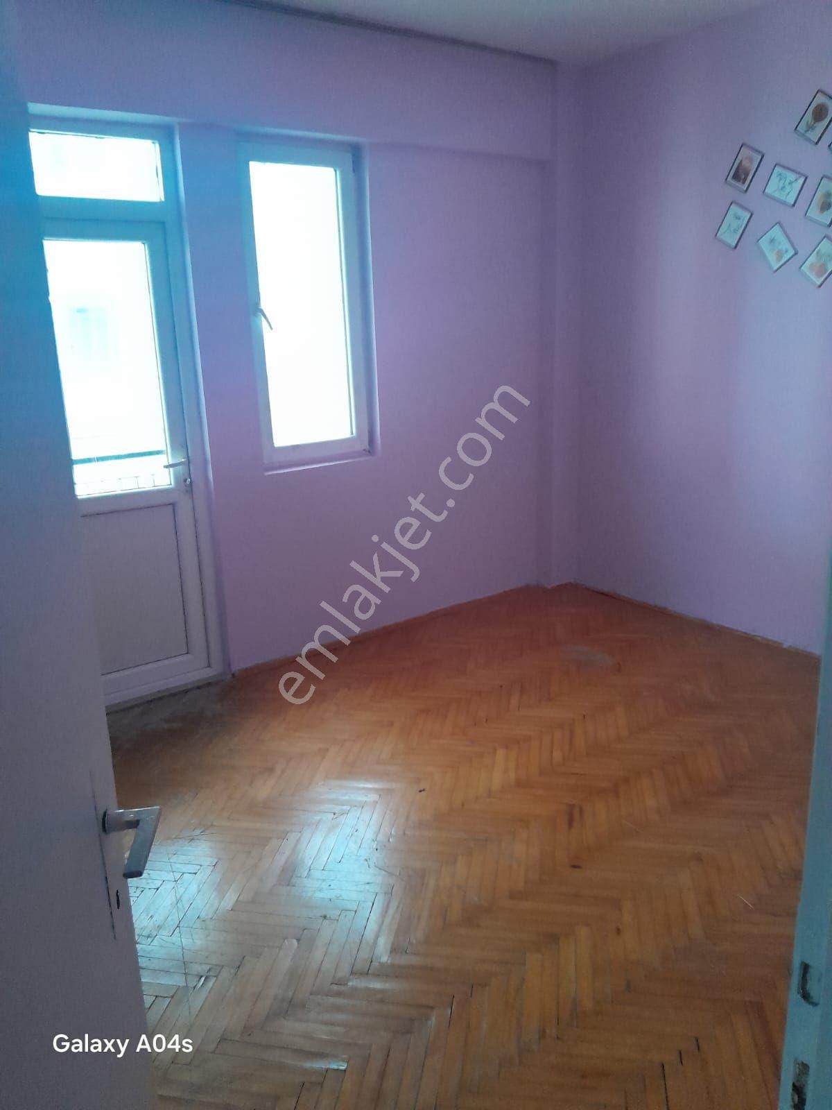 Yıldız Mh. Geniş 145 M2 3+1 Ayrı Mutfak Çift Balkonlu Kiralık - Görsel 6