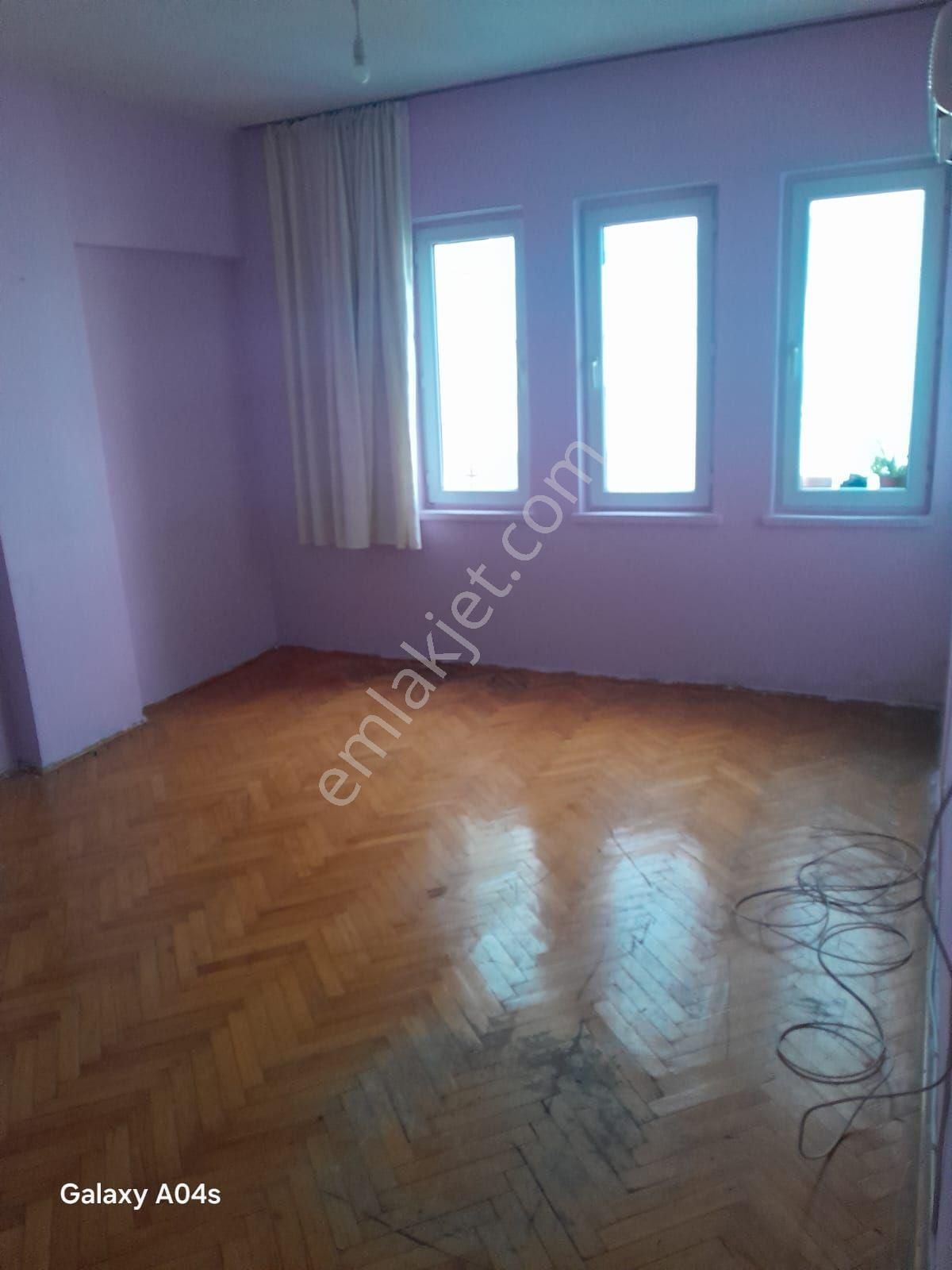 Yıldız Mh. Geniş 145 M2 3+1 Ayrı Mutfak Çift Balkonlu Kiralık - Görsel 3