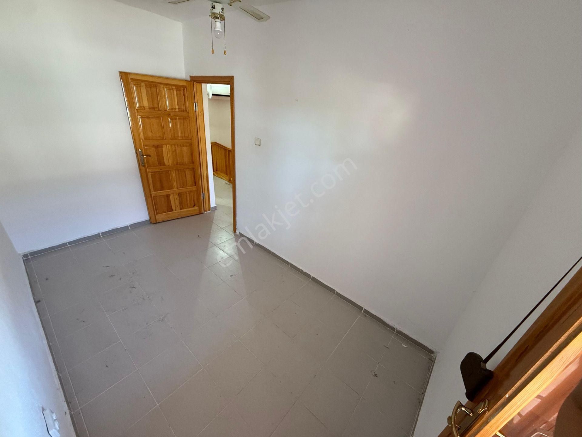 İzmir Dikili Salihleraltı Halk Eğitimciler Sitesi Satılık Villa - Görsel 16