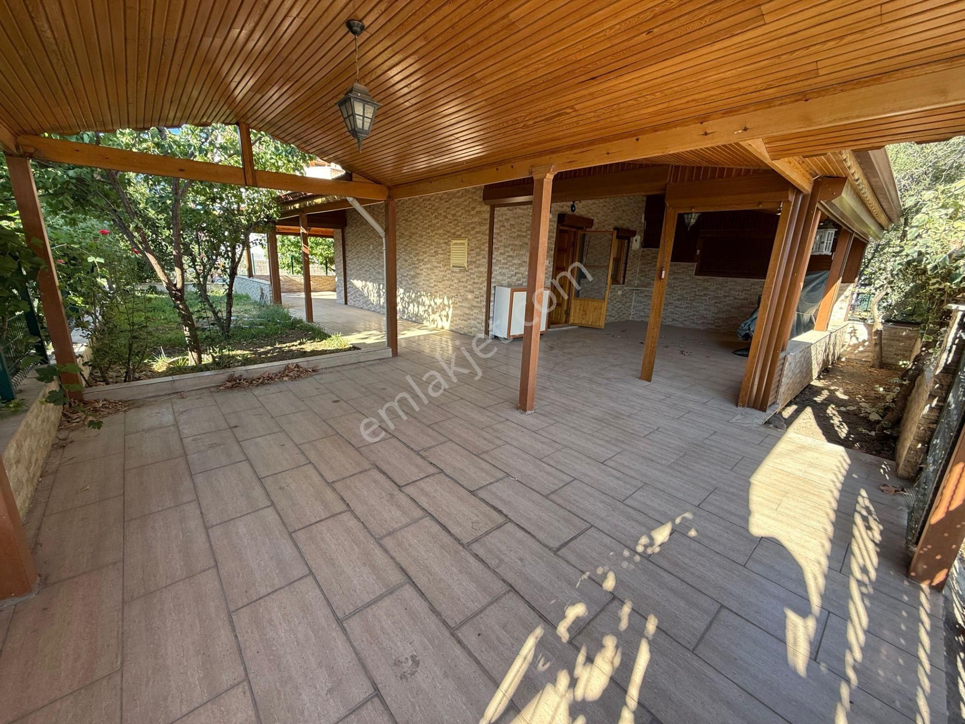 İzmir Dikili Salihleraltı Halk Eğitimciler Sitesi Satılık Villa - Görsel 29