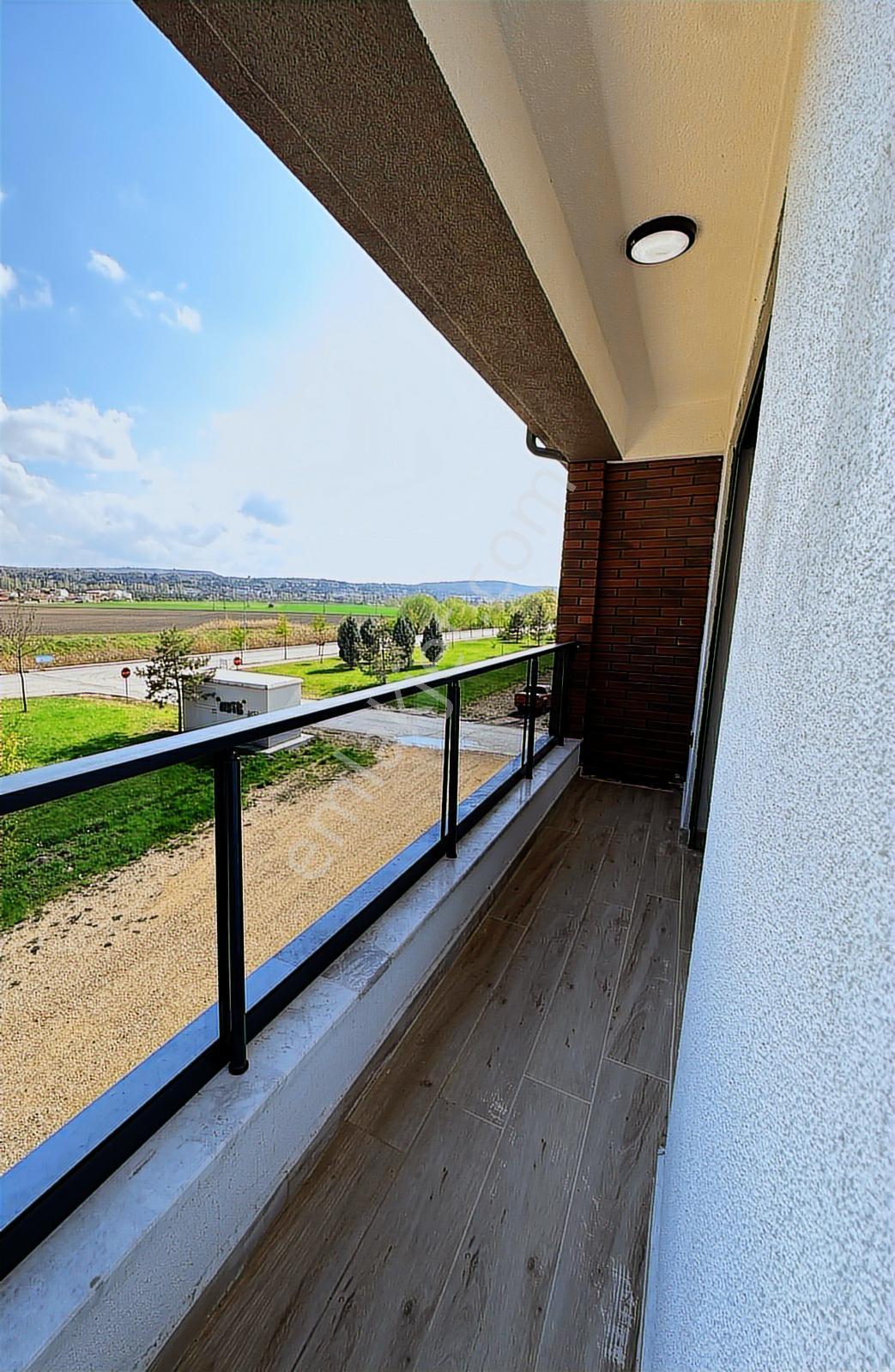 Bess'den Sazova Mahallesinde Site İçerisinde Satılık 4+1 Villa - Görsel 14