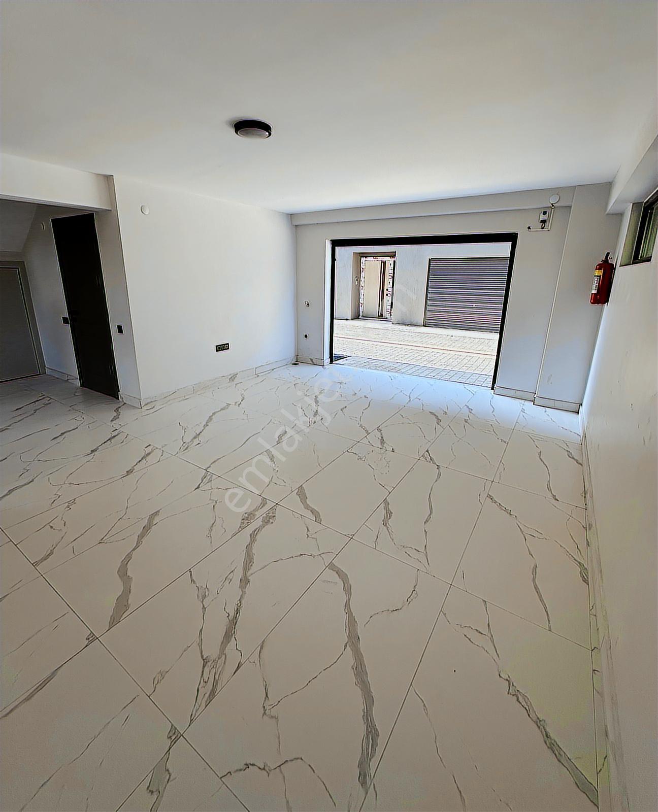 Bess'den Sazova Mahallesinde Site İçerisinde Satılık 4+1 Villa - Görsel 17
