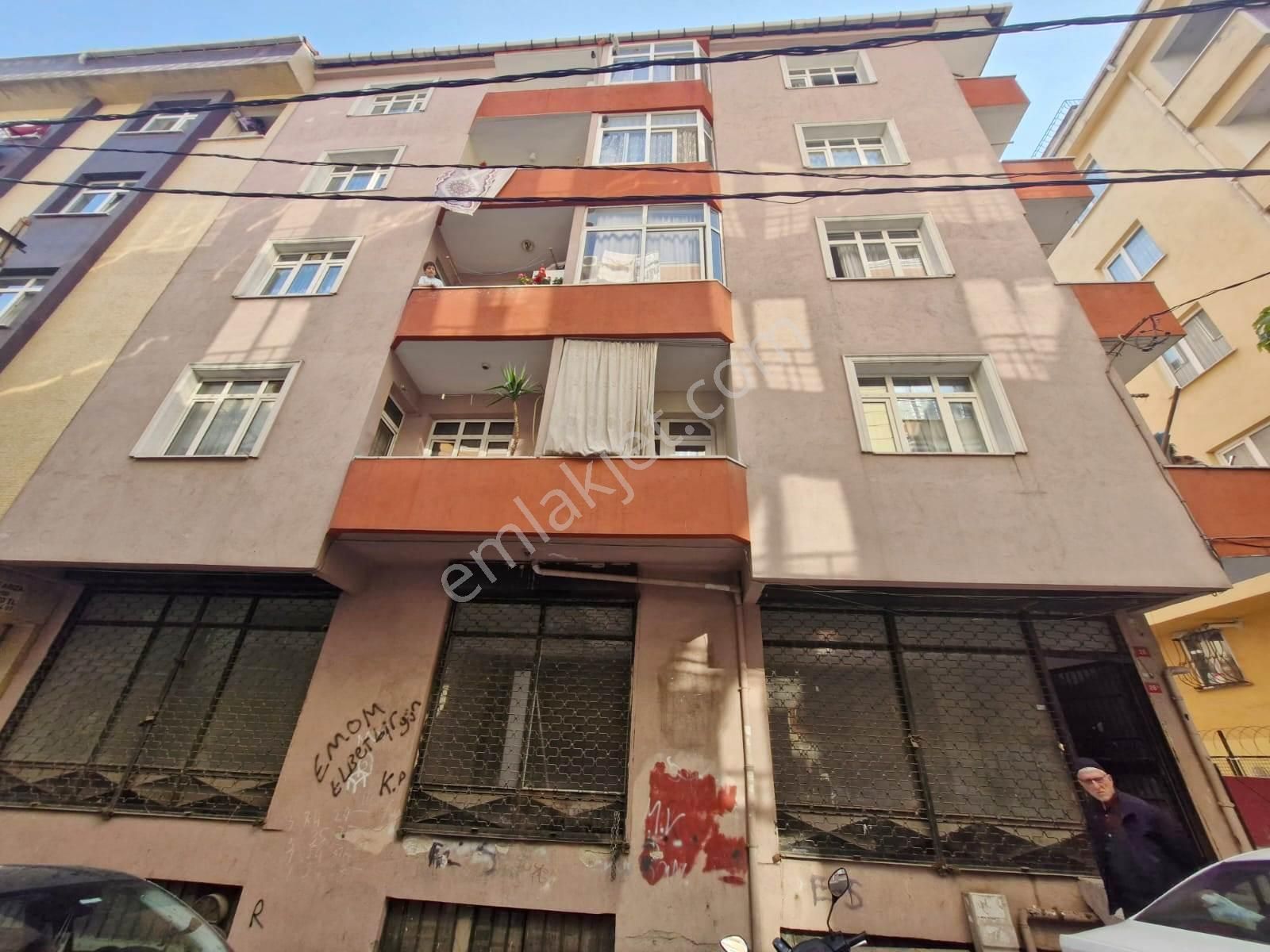 Fatih Emlaktan Çakmak Durağı Yakını 180 Metrekare Dükkan - Görsel 8