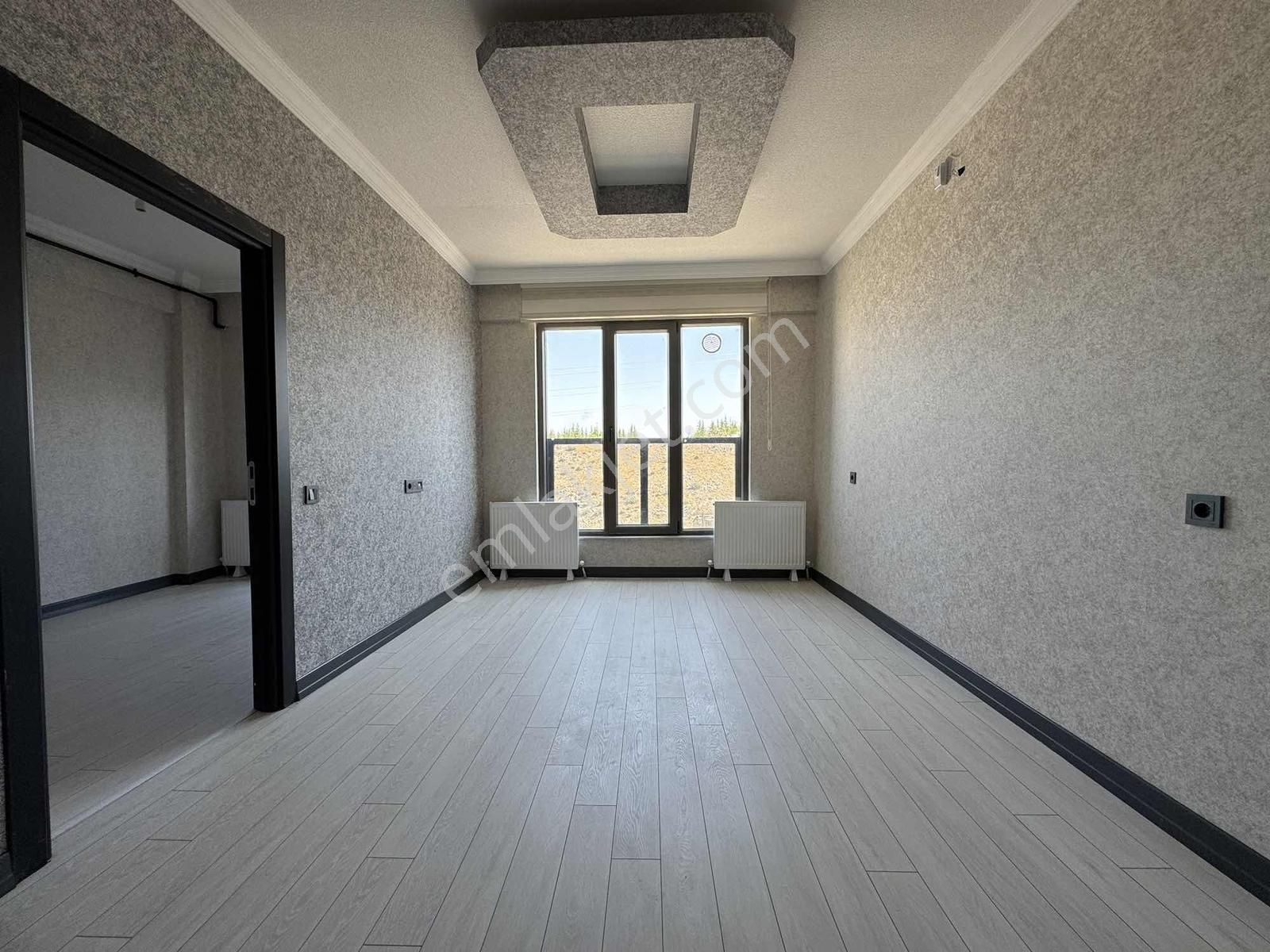 Alaçatıdan İncekte Ara Katta 2.kat, Şık Dizaynlı Kiralık 1+1 - Görsel 31