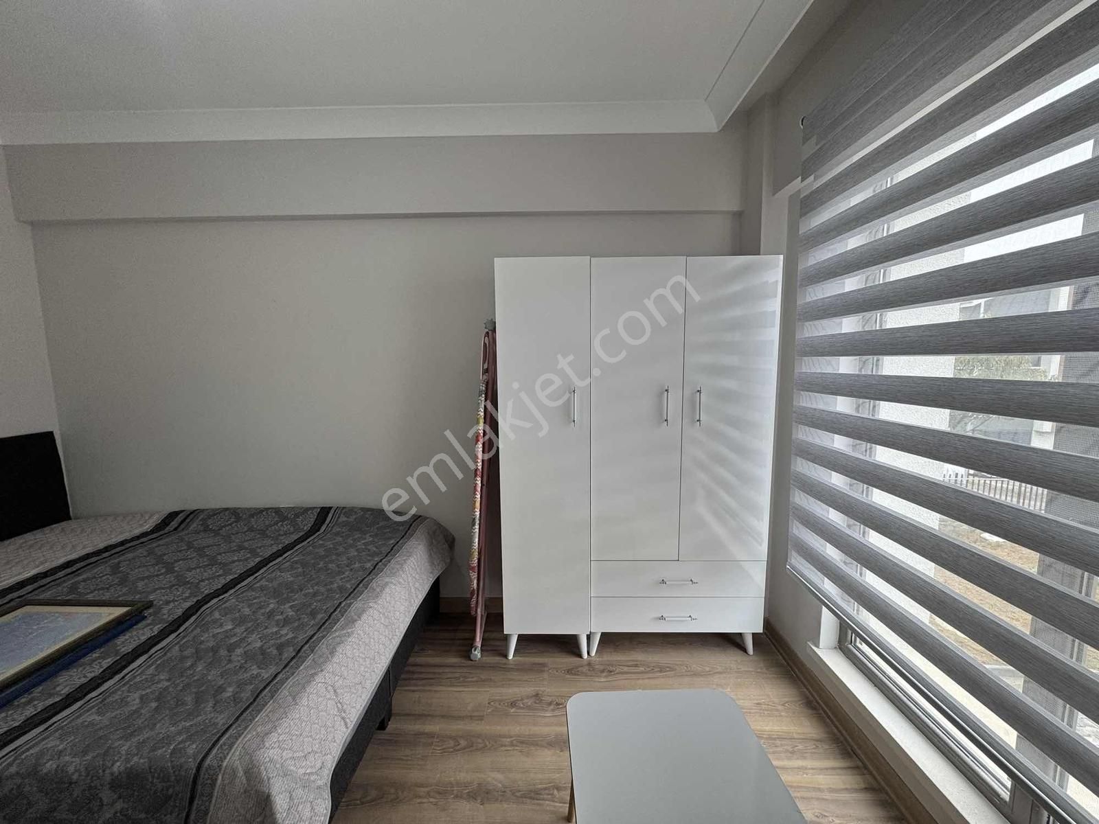 Alaçatıdan İncekte Kat Konumunda Full Ve Sıfır Eşyalı Şık 1+1 - Görsel 12