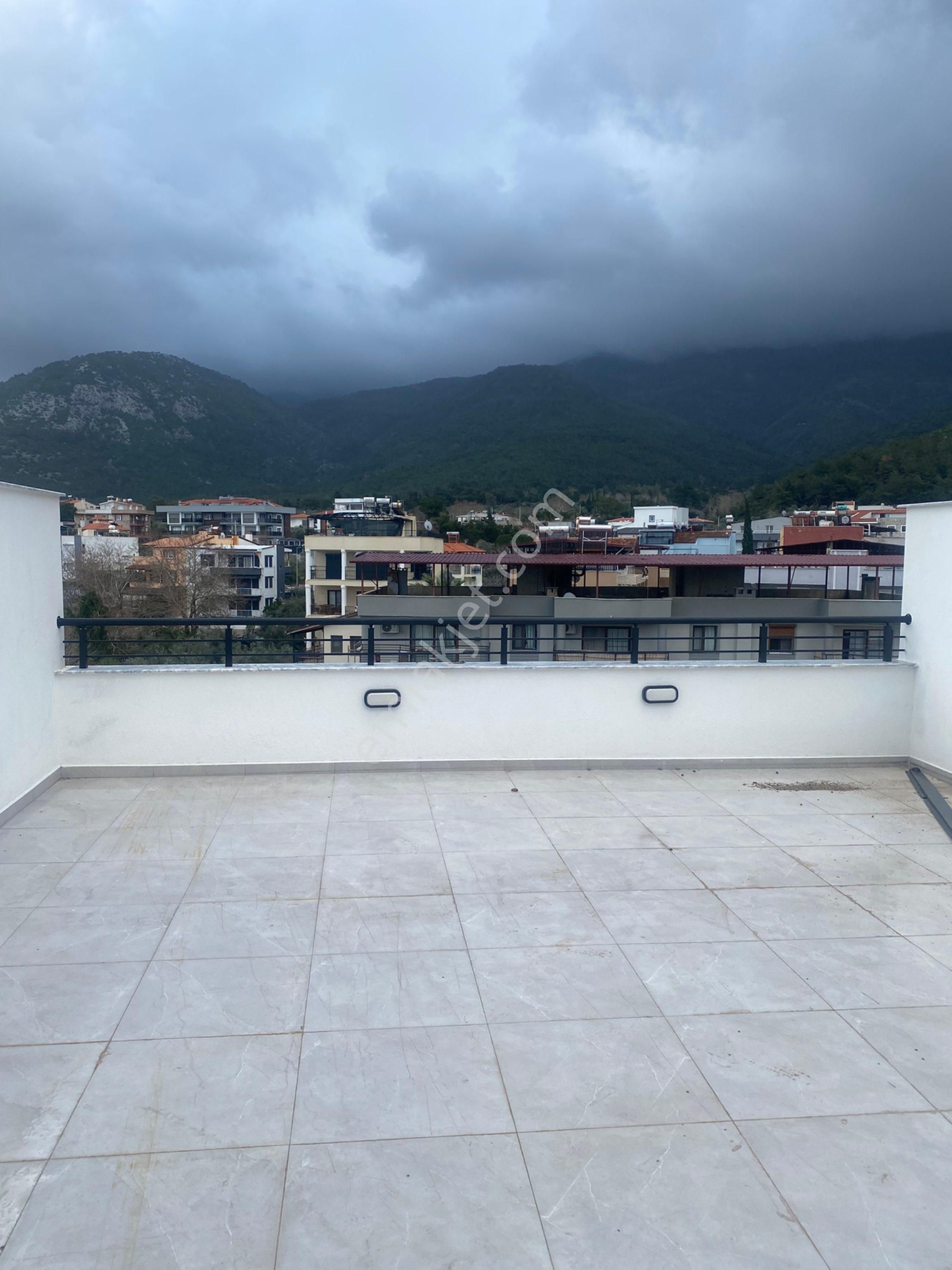 Dünya Emlaktan Satılık Full Manzaralı Dublex Daire