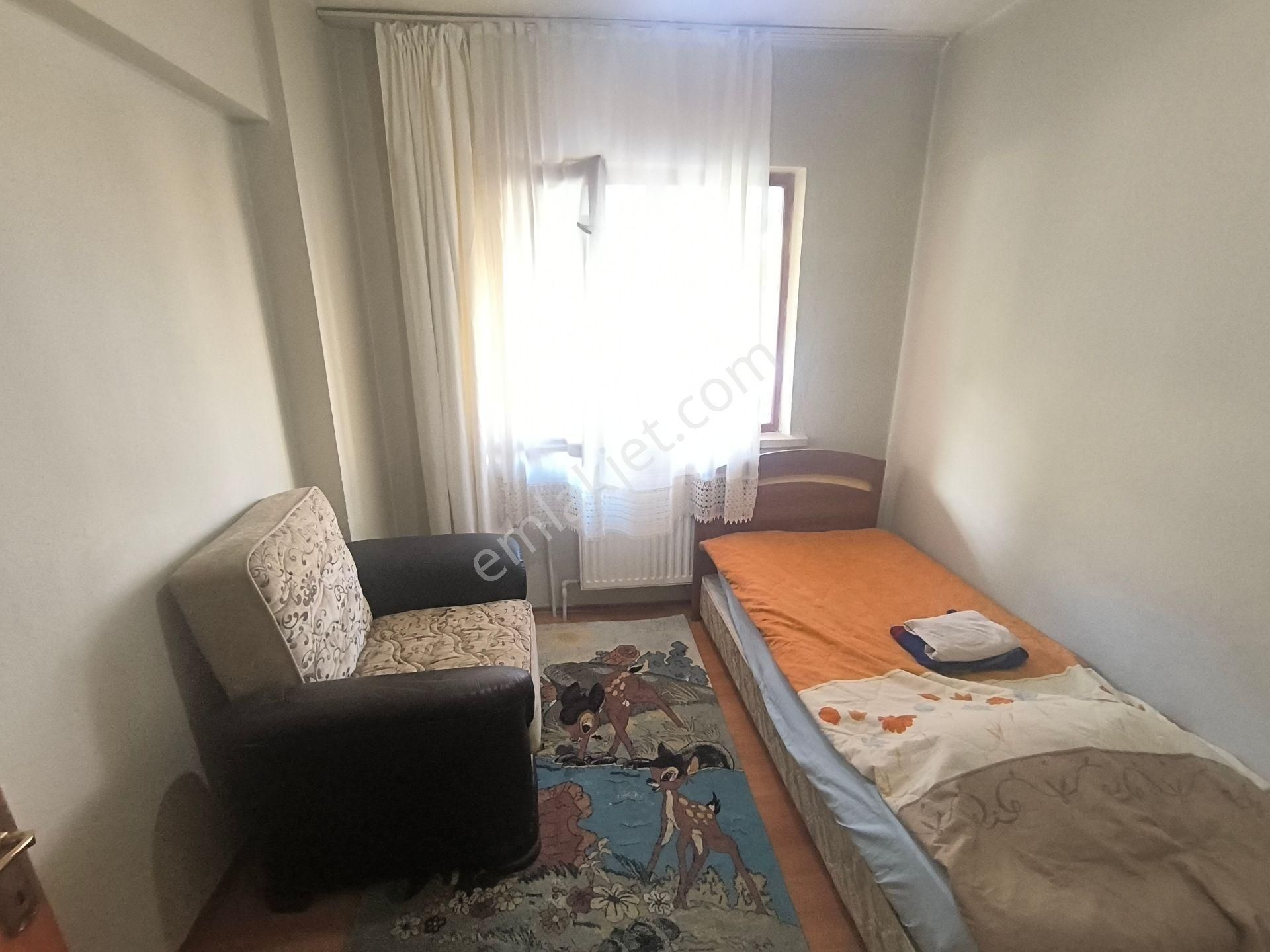 Atakent'de Kat Konumunda 3+1 100m2 Kombili Yüksek Giriş - Görsel 5