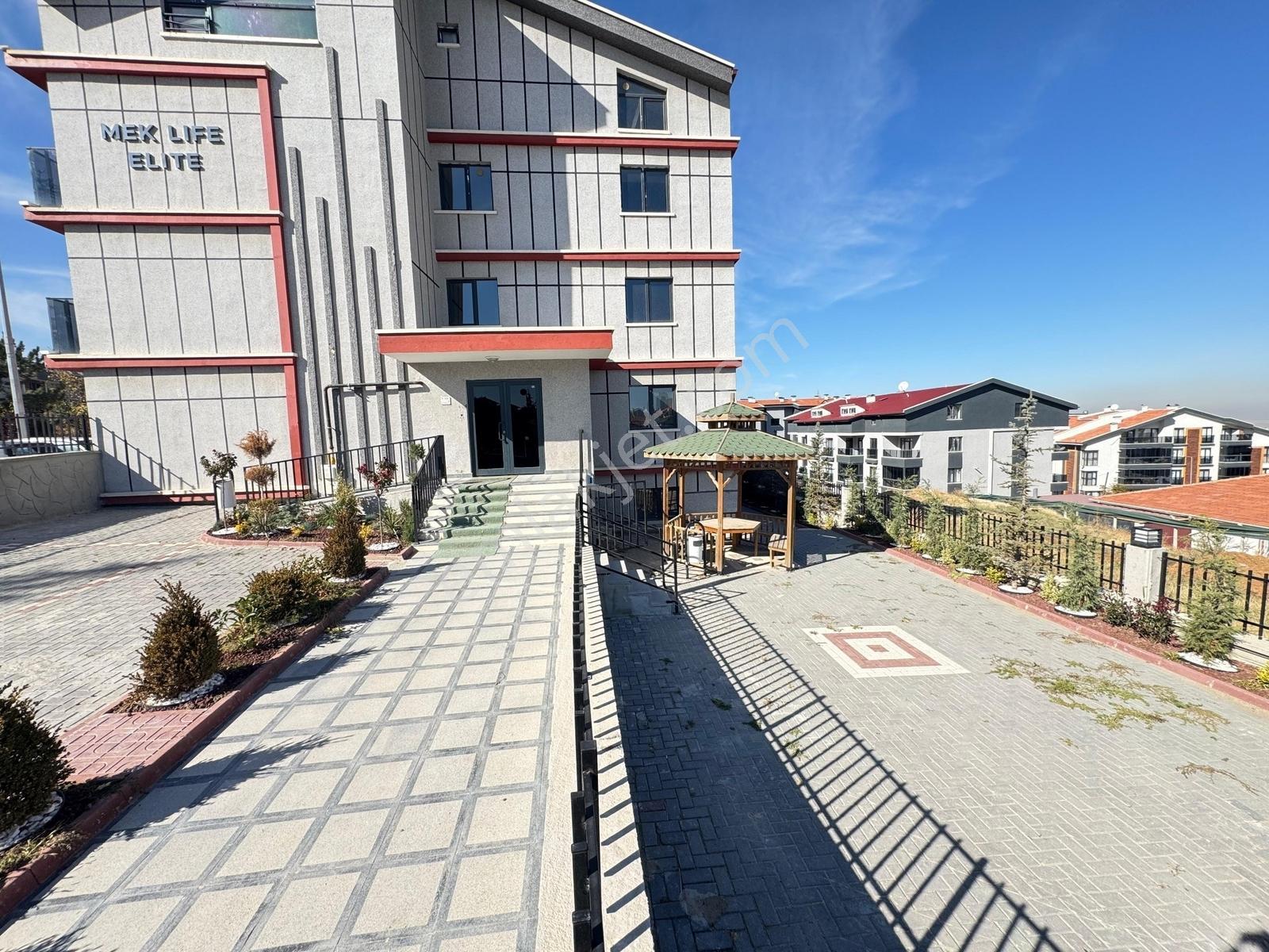Alaçatıdan İncekte 2.katta/iskanlı/satılık Harika 1+1 - Görsel 31
