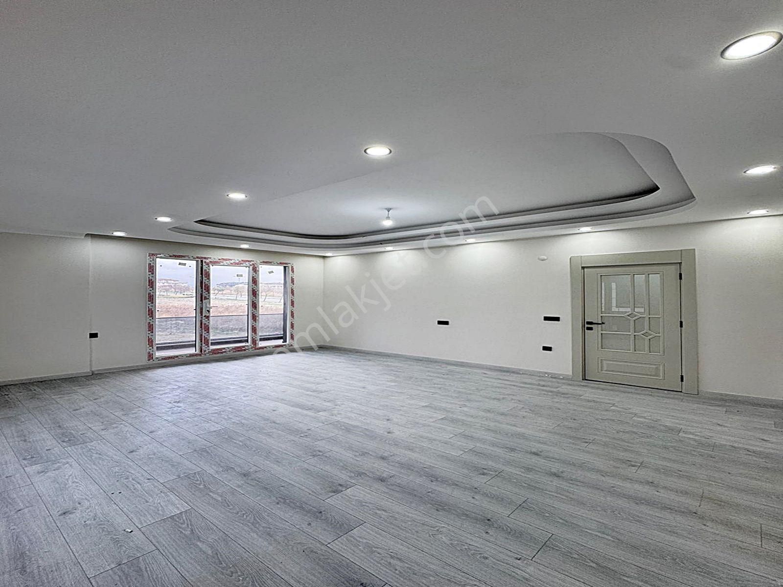 Cadde34 Yapı'dan Lüks Butik Site İçerisinde 3+1 Ebeveyn Banyolu Kapalı Otoparklı Satılık Daire!! - Görsel 10