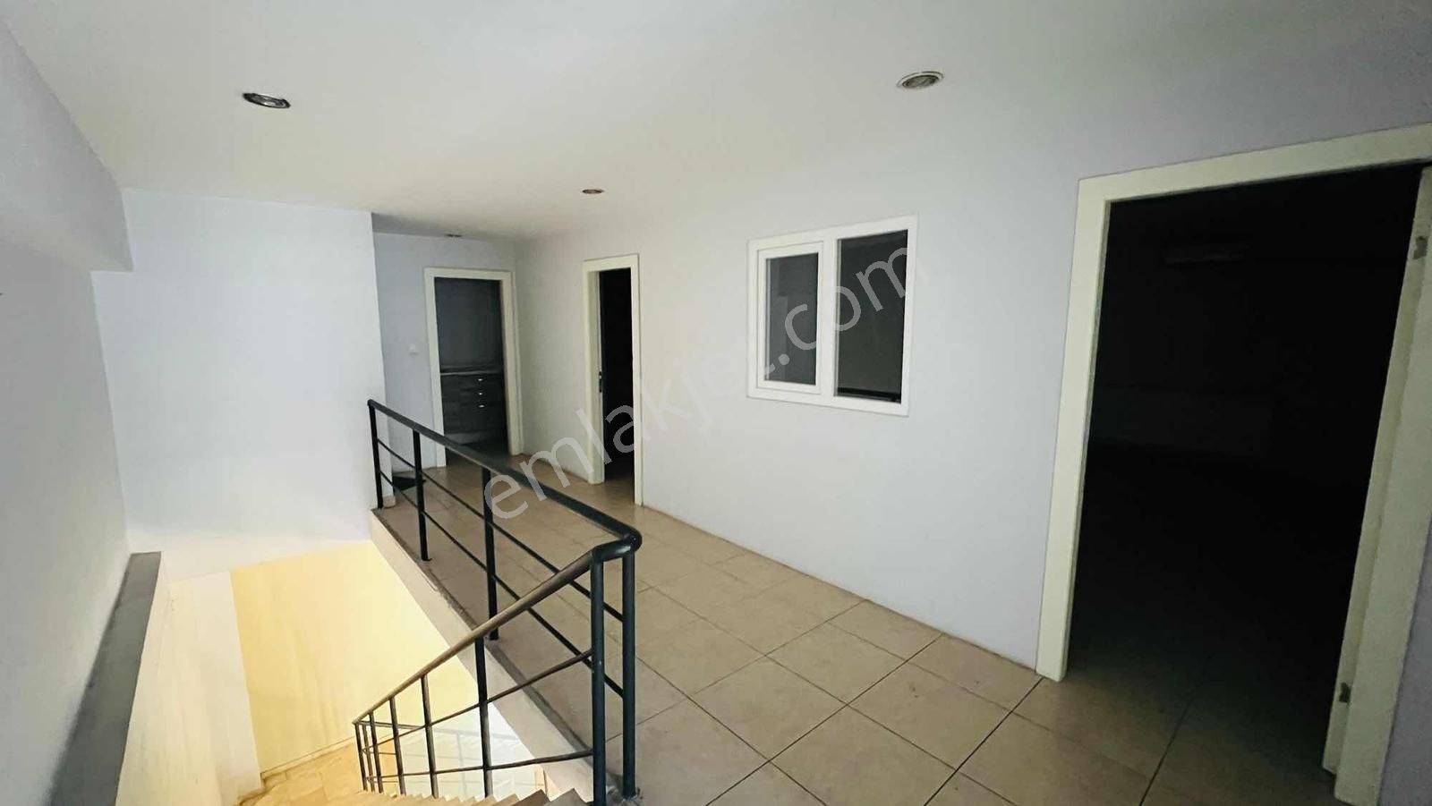 Nilüfer Ticaret Merkezi Baykal Plaza 800m2 Kiralık Dükkan - Görsel 7