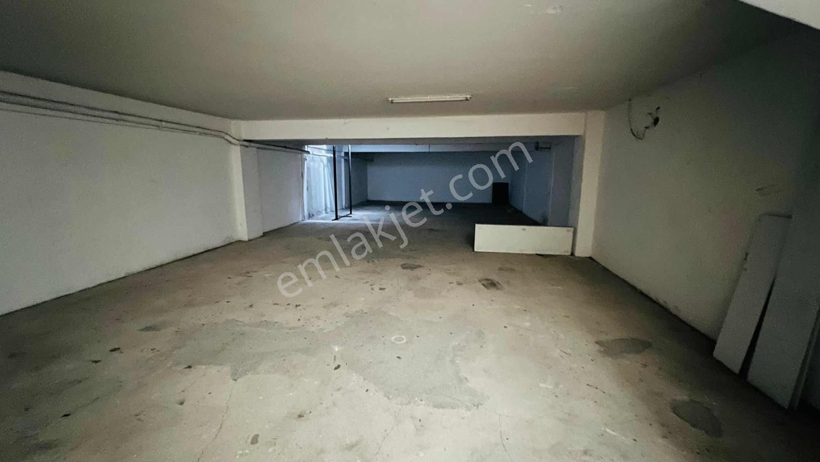 Nilüfer Ticaret Merkezi Baykal Plaza 800m2 Kiralık Dükkan - Görsel 4