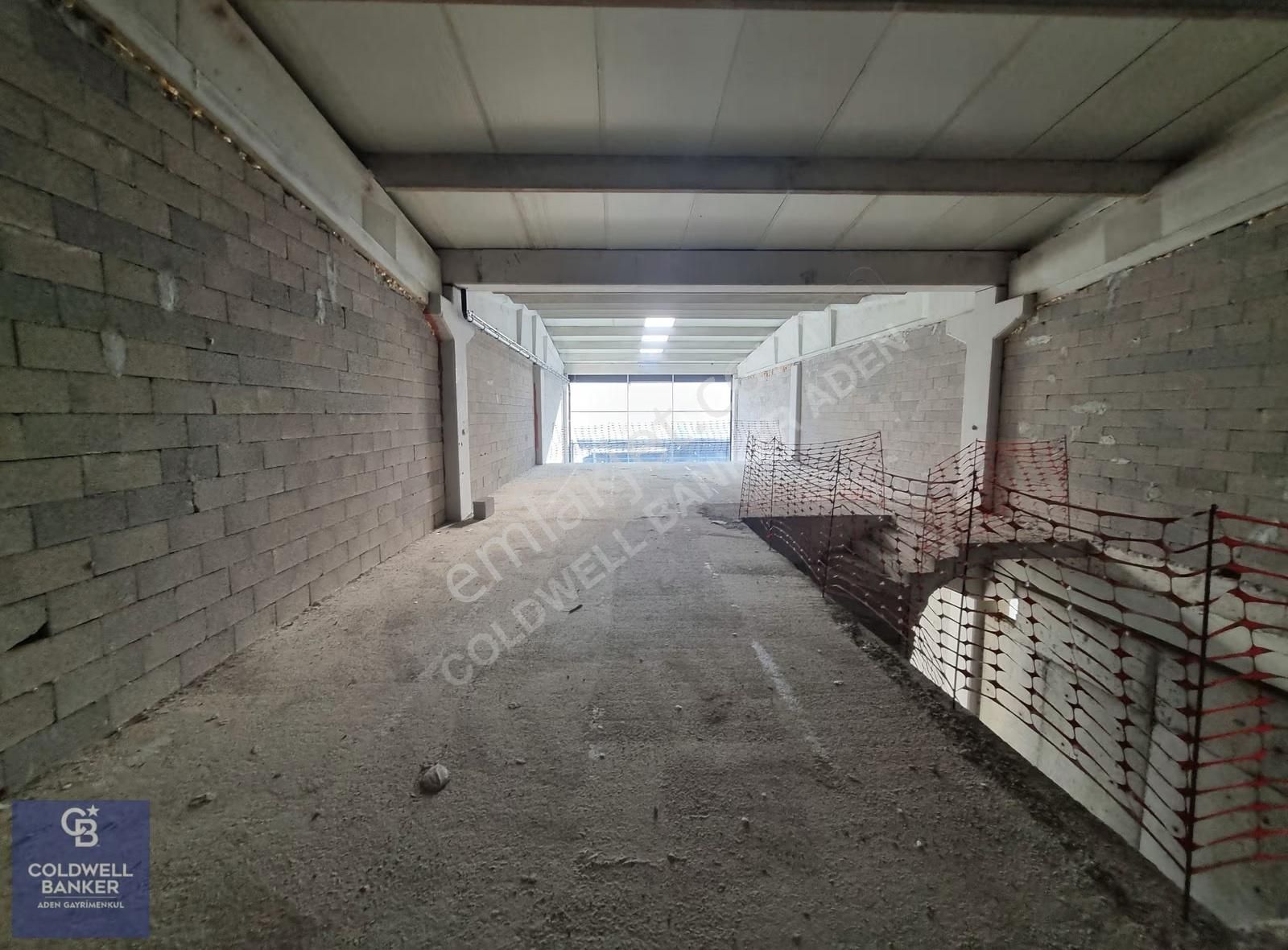 İstanbul Yoluna Çok Yakın Merkezi Konumda 170 M2 Giriş Dükkan - Görsel 20