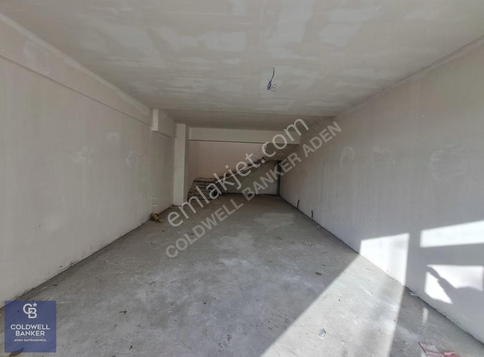 Cumhuriyet Mah. De İstanbul Yolu Üzerinde 110 M2 Satılık Dükkan - Görsel 8