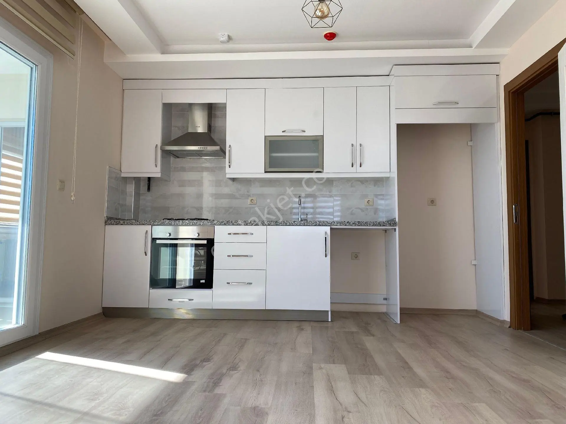 Ra Gayrimenkul Gaziler Mh.satılık 3+1 Daire