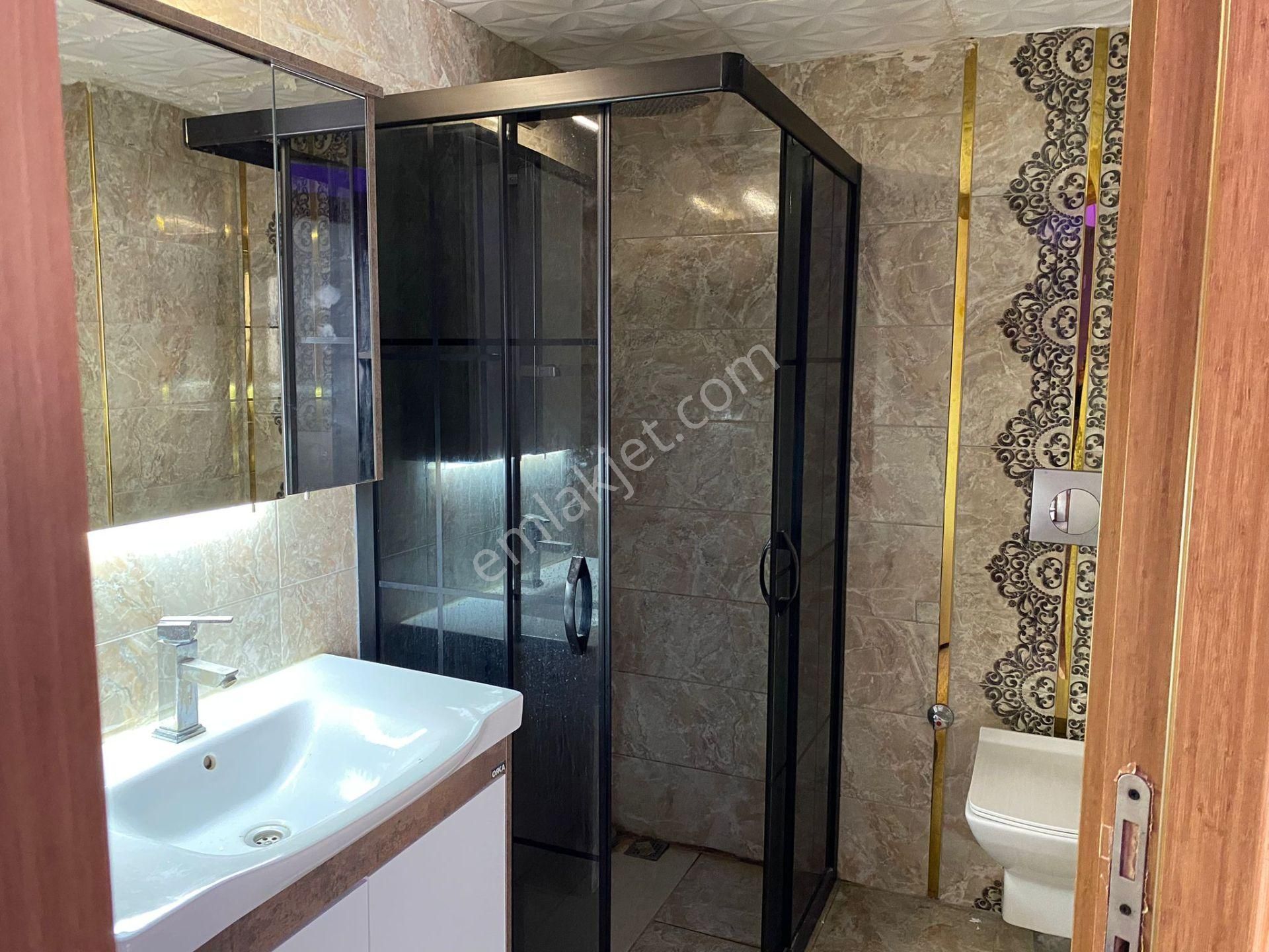 Atilla Mahallesinde 2+1 Doğalgazlı Asansörlü Bakımlı - Görsel 3