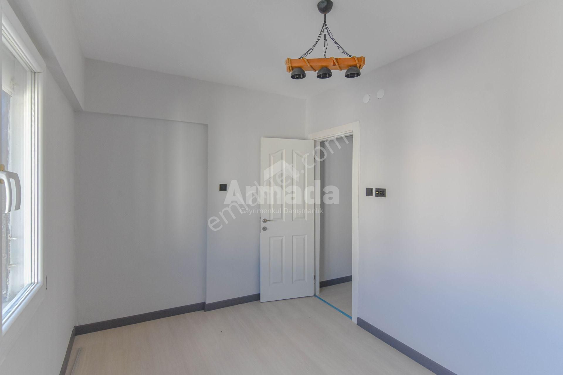 Kuşadası Cumhuriyet Mahallesinde Yenilenmiş 2+1 Daire - Görsel 19