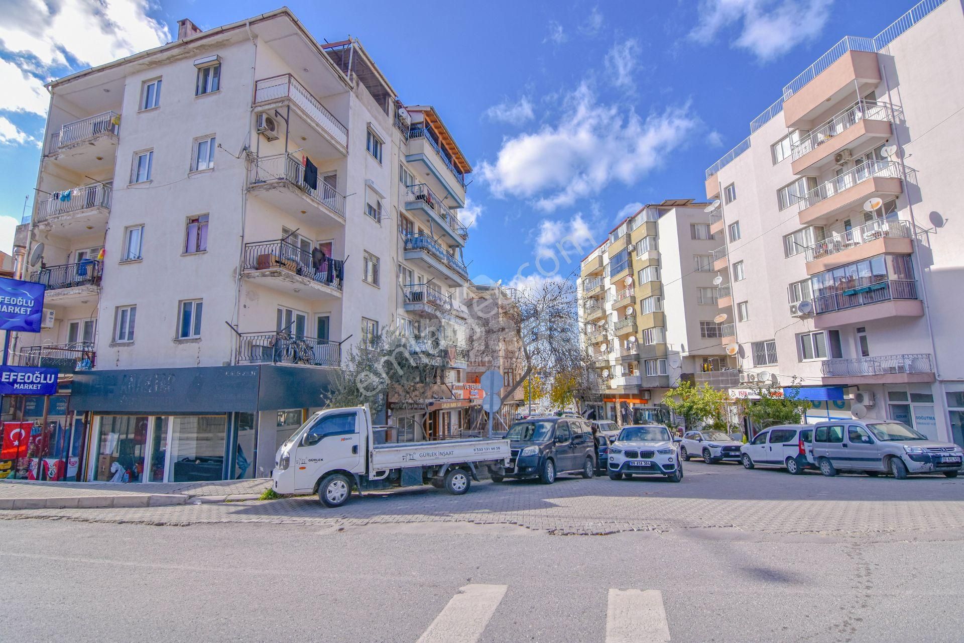 Kuşadası Cumhuriyet Mahallesinde Yenilenmiş 2+1 Daire - Görsel 22