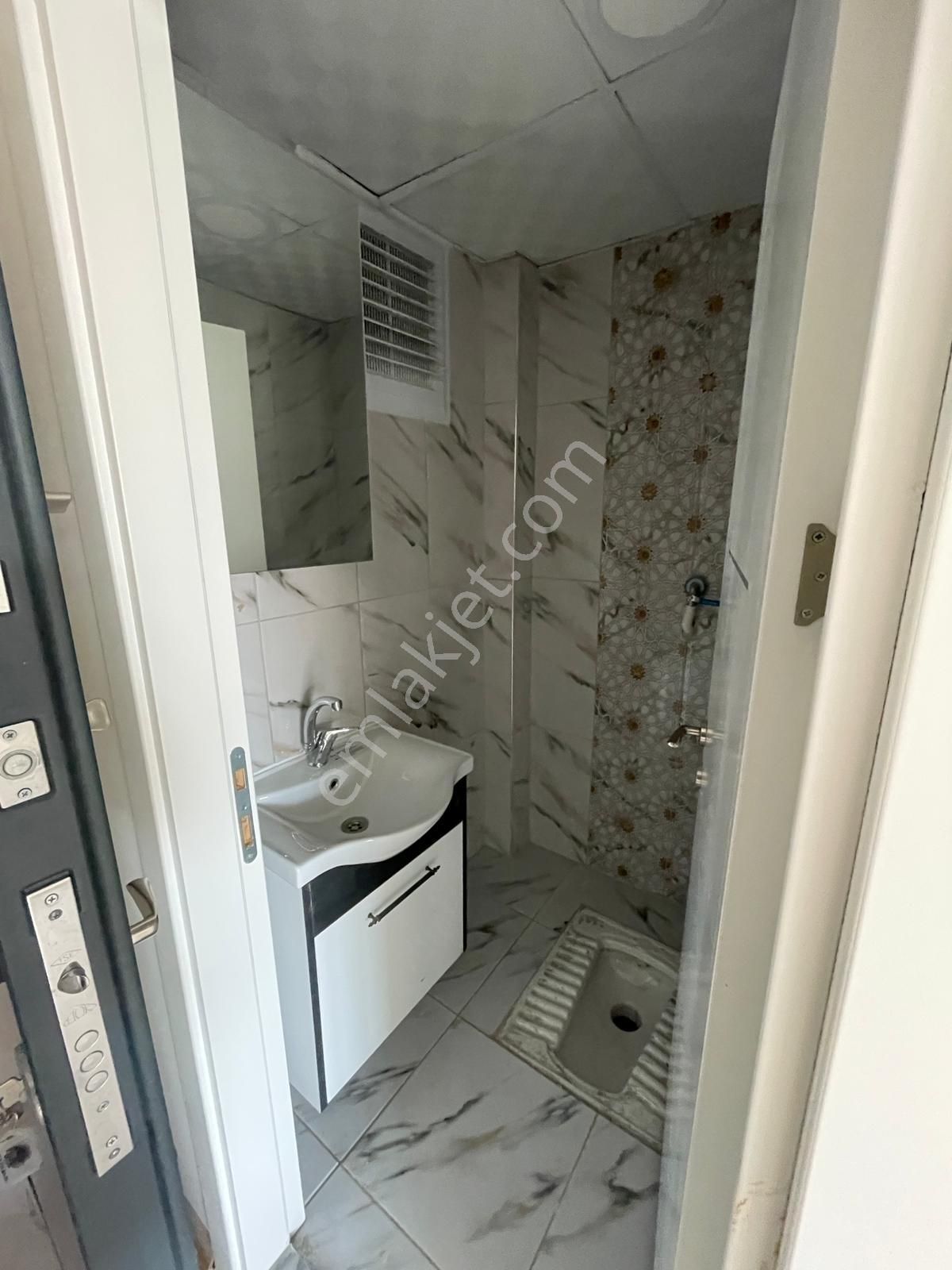 Afyon Üçok Emlaktan Kanlıca Mah Satılık Lüx 2+1 Sıfır Ayarında Daireler - Görsel 10