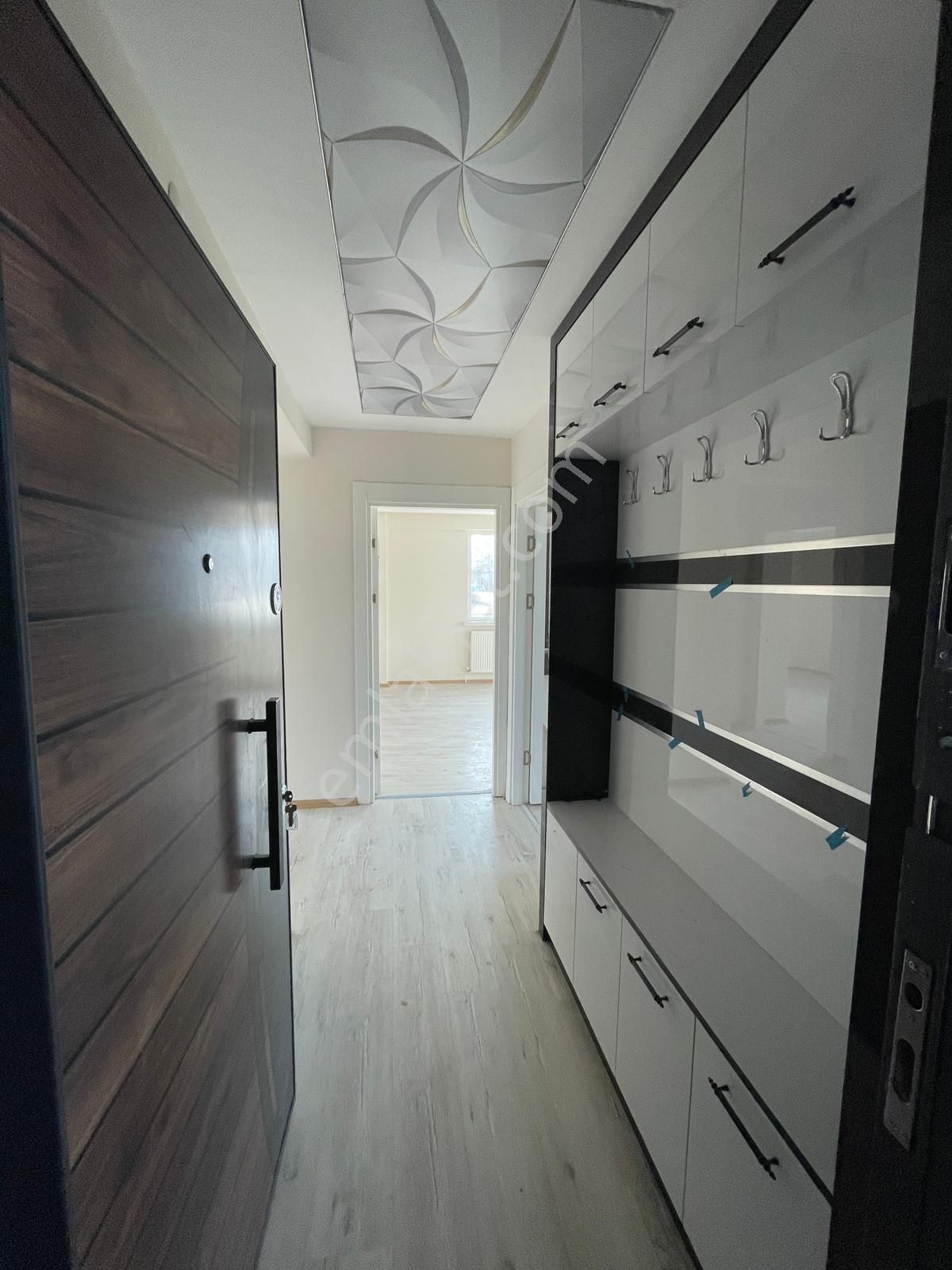 Afyon Üçok Emlaktan Kanlıca Mah Satılık Lüx 2+1 Sıfır Ayarında Daireler - Görsel 4