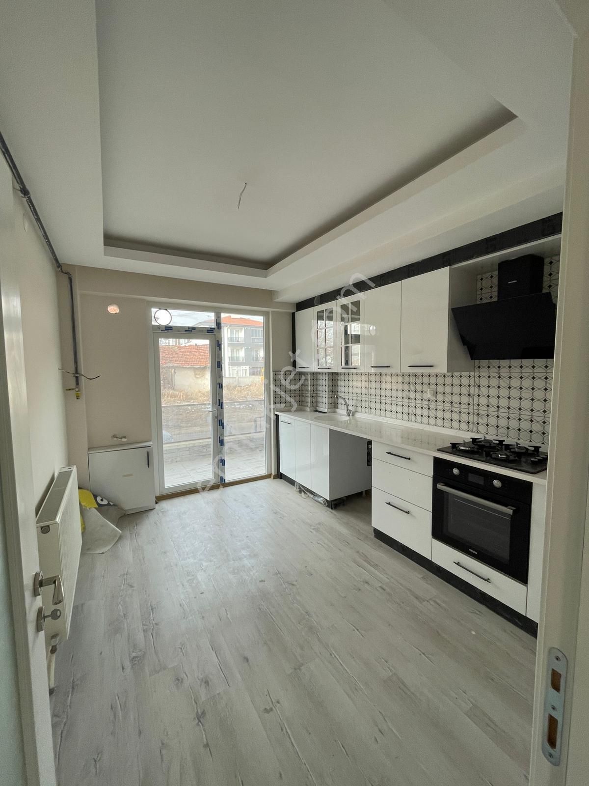 Afyon Üçok Emlaktan Kanlıca Mah Satılık Lüx 2+1 Sıfır Ayarında Daireler - Görsel 6