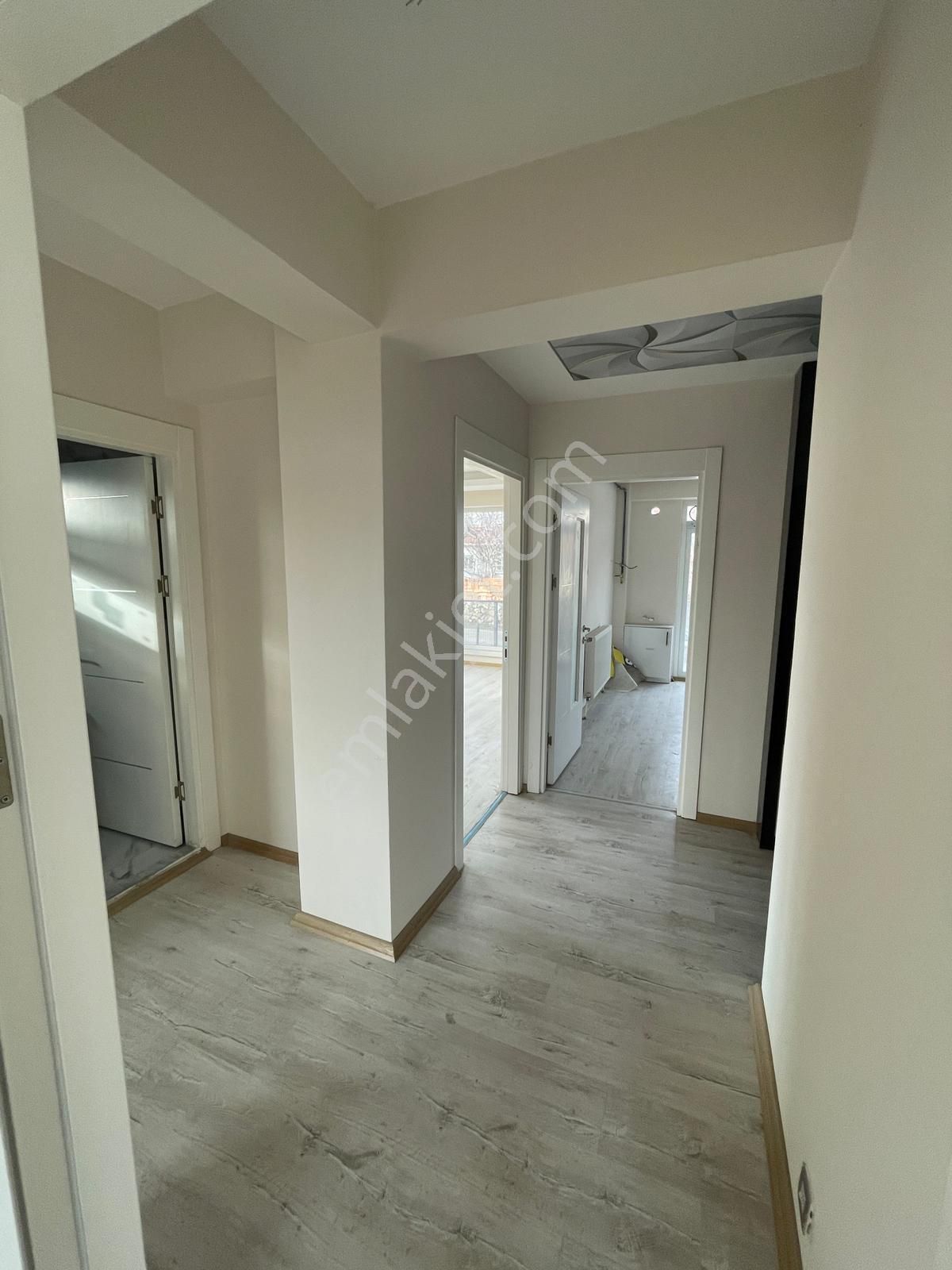 Afyon Üçok Emlaktan Kanlıca Mah Satılık Lüx 2+1 Sıfır Ayarında Daireler - Görsel 5