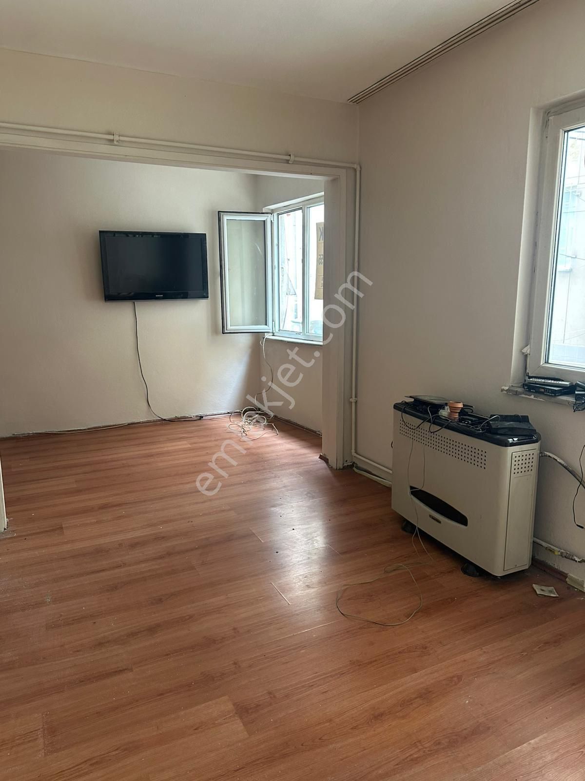 Cihangir Emlaktan Bursalı Tahir Cd. Üstü Satılık Daire