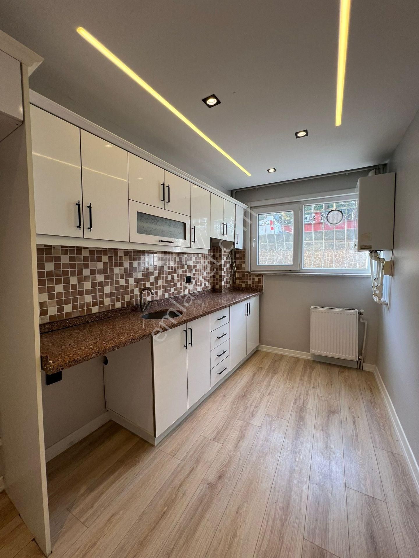 Metrobüse Yürüme Mesafesinde Lüx Bahçe Katı - Görsel 13