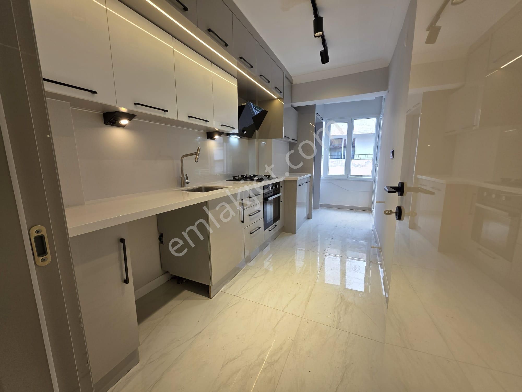 Akçay İkizçayda Ayrı Mutfak Geniş Balkonlu 2+1 Öncephe Daire