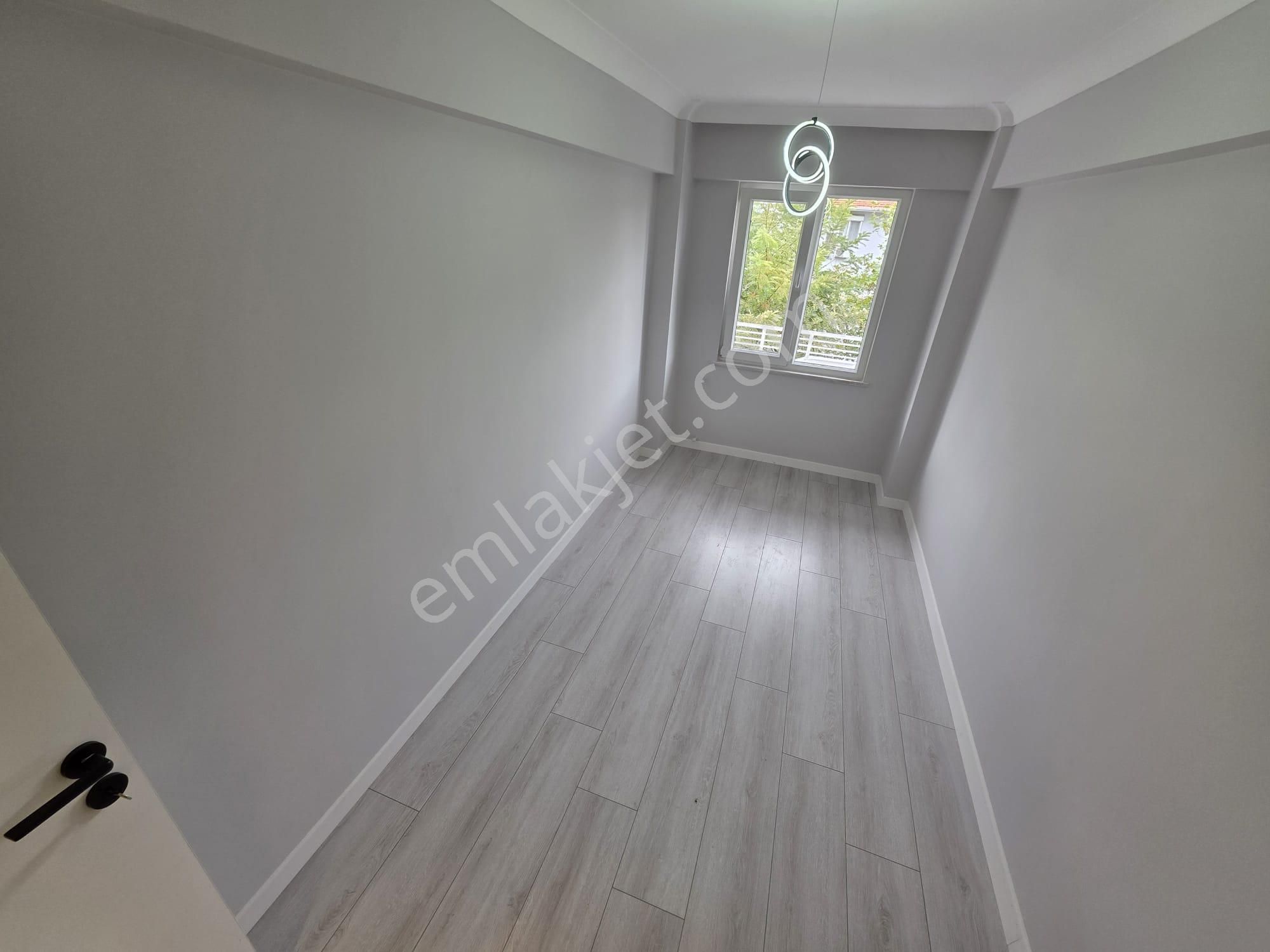 Akçay İkizçayda Ayrı Mutfak Geniş Balkonlu 2+1 Öncephe Daire - Görsel 15