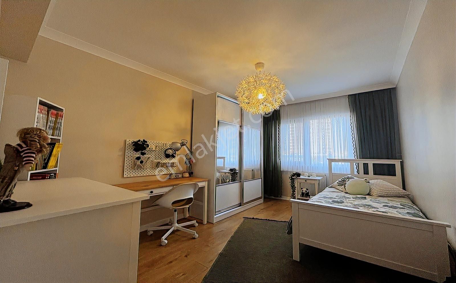 Yenikent Emlak'tan Yenikent'in Gözde Sitesi Ultra Lüx Geniş 3+1 - Görsel 32