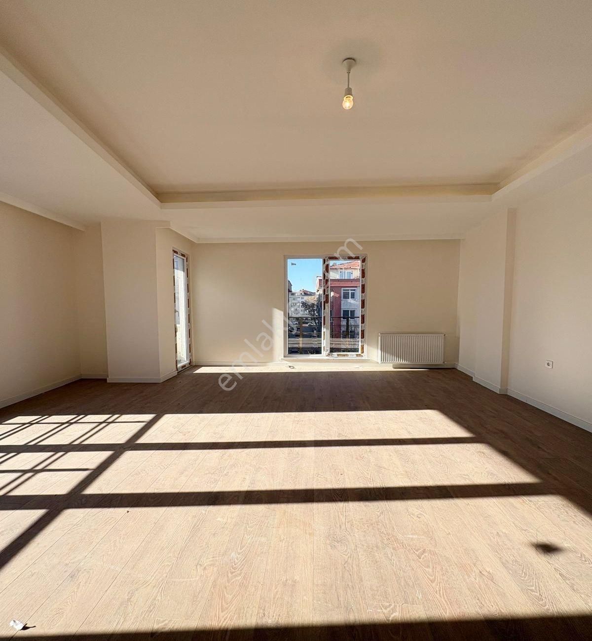 Avcılar Merkezde 6+2 Sıfır Kapalı Otoparklı Dublex Daire - Görsel 17