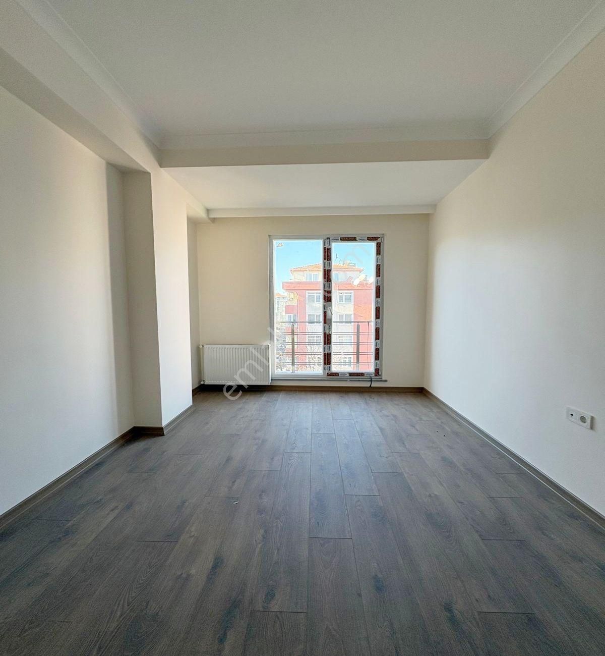 Avcılar Merkezde 6+2 Sıfır Kapalı Otoparklı Dublex Daire - Görsel 8