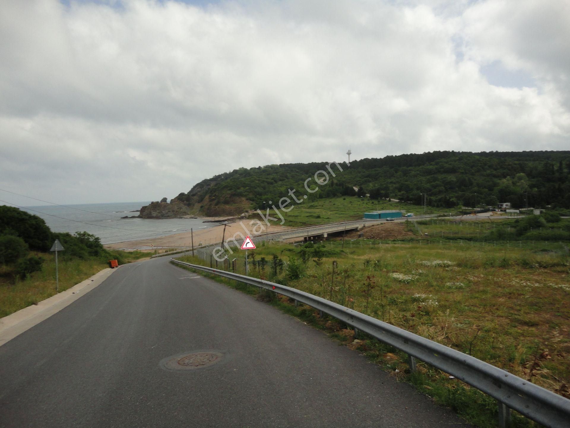 Beykoz Kabakoz Plajı'nda 9242m2 Yola Cephe Emsalsiz Satılık Arsa