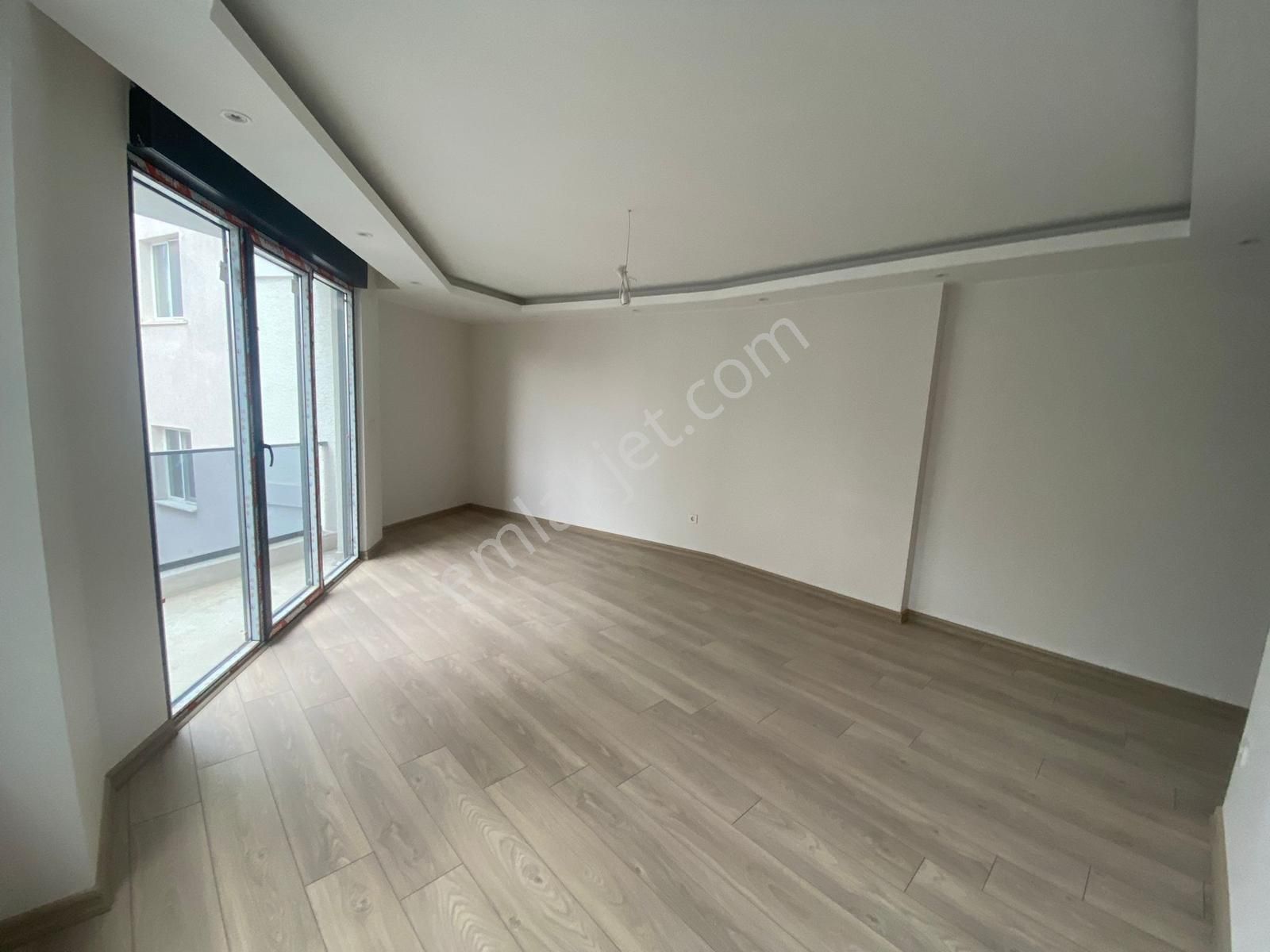 İbar Emlaktan Küçükyalıda Satılık 3+1daire - Görsel 25