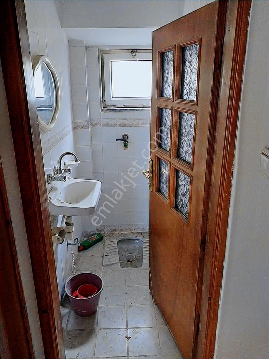 Ertuğrulgazi Mahallesinde Kiralık 2+1 Daire - Görsel 3
