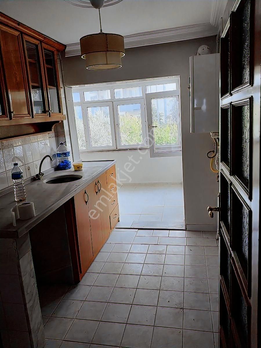 Ertuğrulgazi Mahallesinde Kiralık 2+1 Daire - Görsel 9