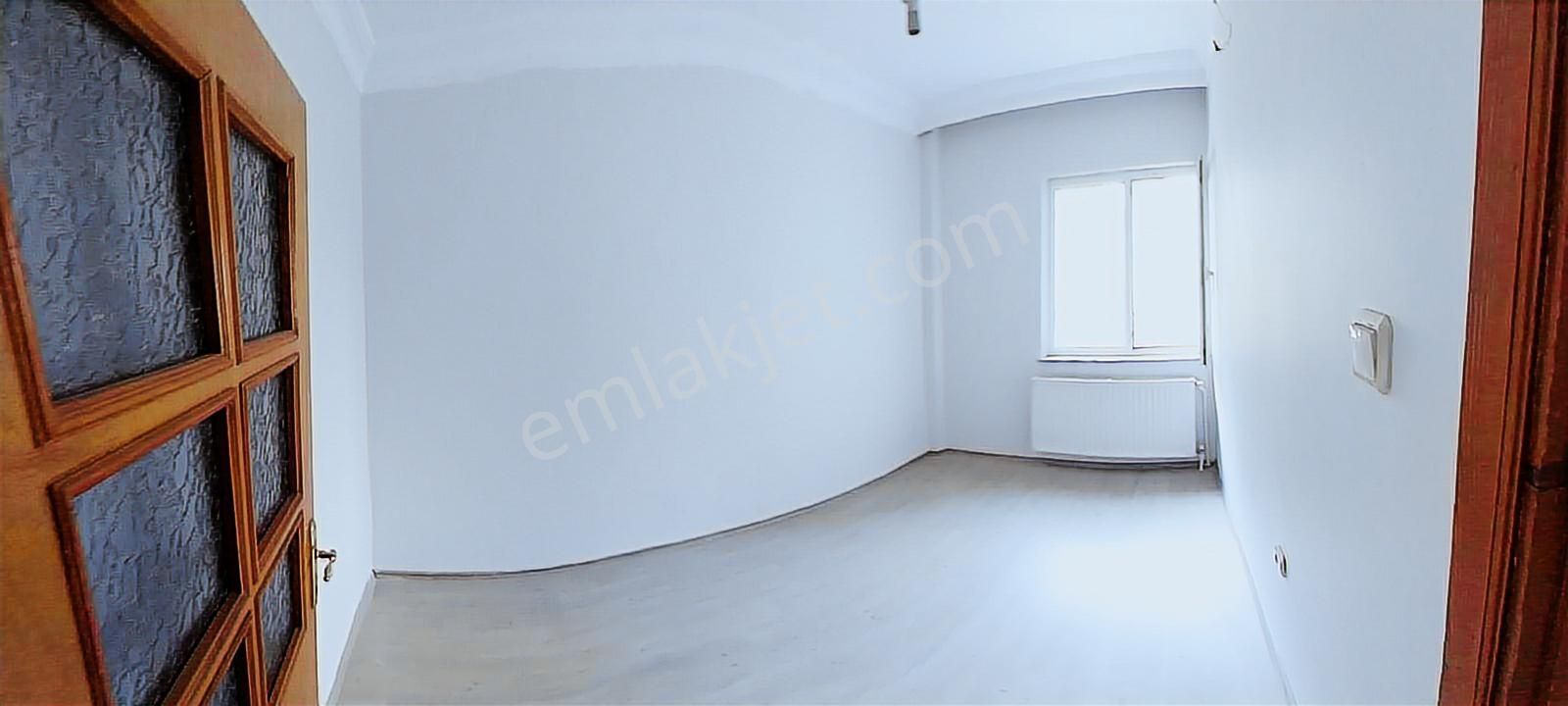 Ertuğrulgazi Mahallesinde Kiralık 2+1 Daire - Görsel 11