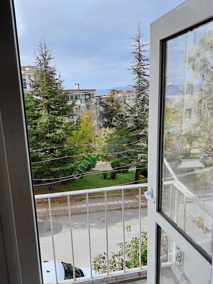 Ertuğrulgazi Mahallesinde Kiralık 2+1 Daire - Görsel 16