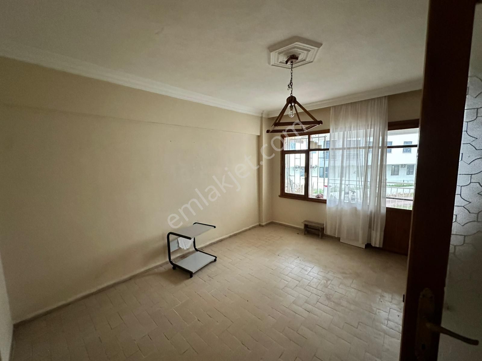 Yalova Çiftlikköy Siteler Mah Aslankent Kiralık Temiz 1+1 Daire - Görsel 5