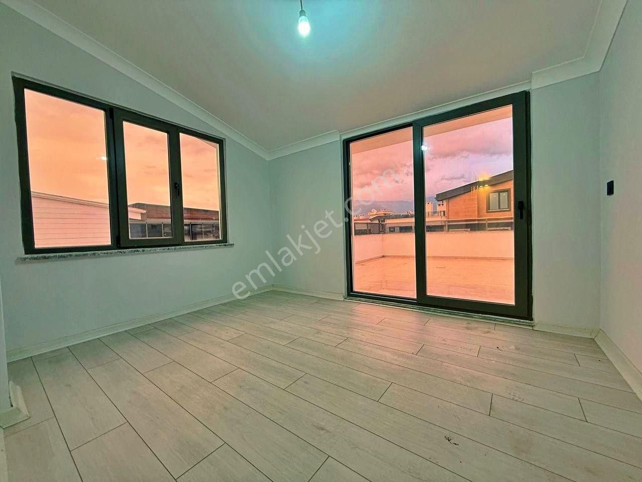 Uytundan Akçay'da Ayrı Mutfaklı Sıfır 4+1 Dubleks Daire - Görsel 5