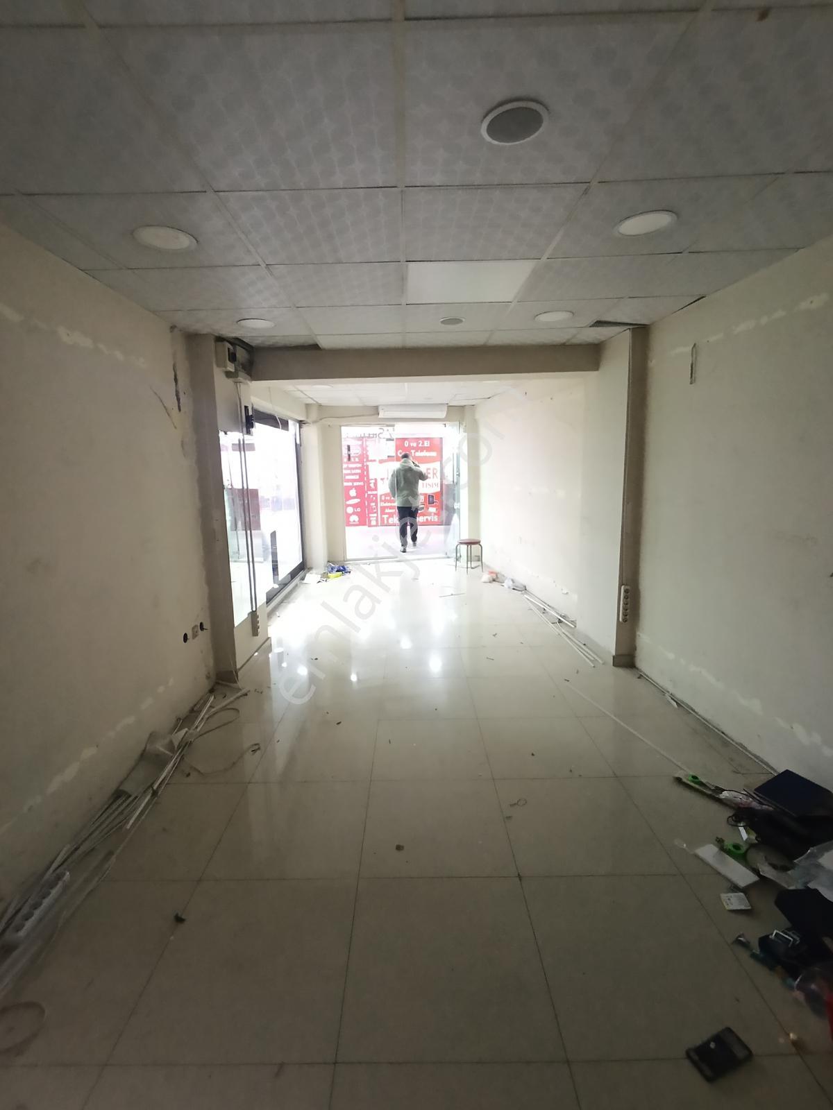 Çorlu Merkezde Megalit İş Merkezi Girişinde Kupon Kiralık Dükkan - Görsel 2