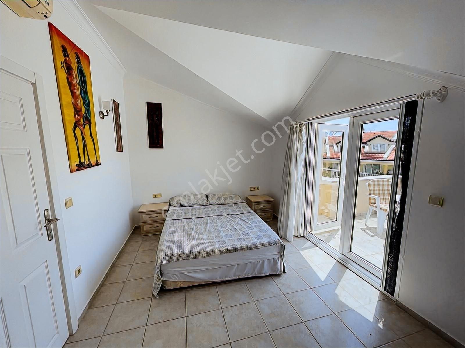 Çalışta Denize Sıfır Site İçerisinde 3+1 Villa - Görsel 11