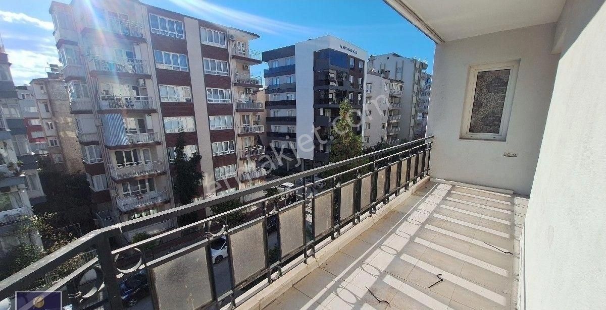 Efeler Cumhuriyet Mahallesi'nin En Güzel Yerinde Kiralık Doğalgazlı Asansörlü 3+1 Daire!!! - Görsel 25