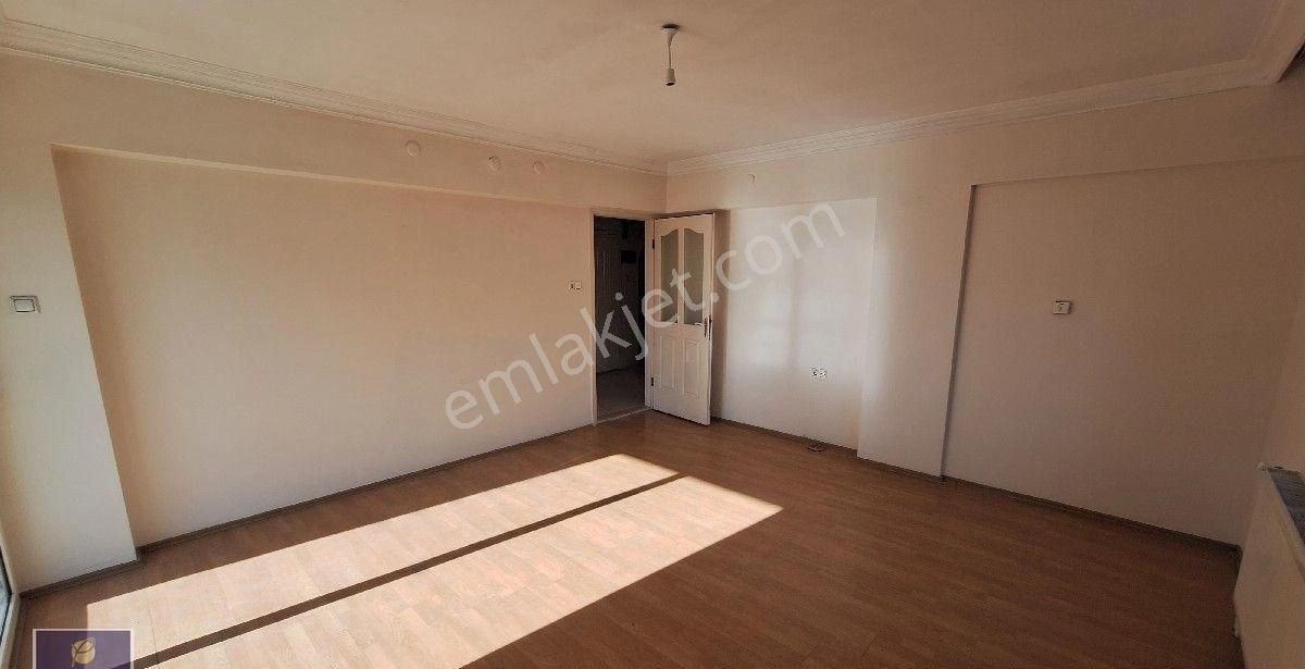 Efeler Cumhuriyet Mahallesi'nin En Güzel Yerinde Kiralık Doğalgazlı Asansörlü 3+1 Daire!!! - Görsel 32