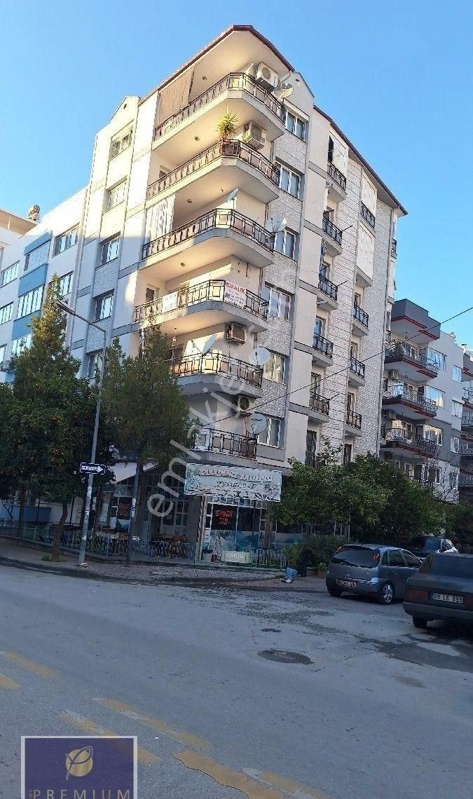 Efeler Cumhuriyet Mahallesi'nin En Güzel Yerinde Kiralık Doğalgazlı Asansörlü 3+1 Daire!!! - Görsel 14