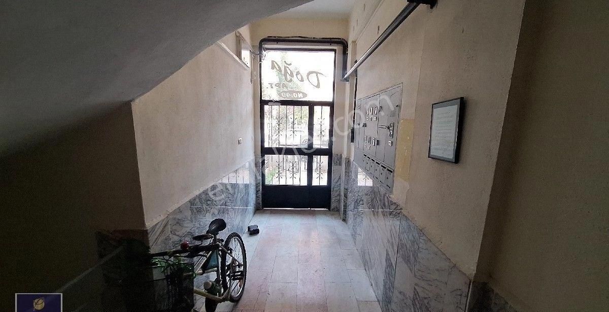 Efeler Cumhuriyet Mahallesi'nin En Güzel Yerinde Kiralık Doğalgazlı Asansörlü 3+1 Daire!!! - Görsel 9