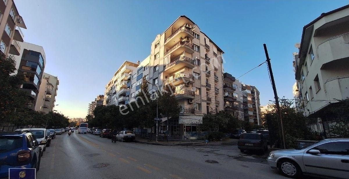 Efeler Cumhuriyet Mahallesi'nin En Güzel Yerinde Kiralık Doğalgazlı Asansörlü 3+1 Daire!!!