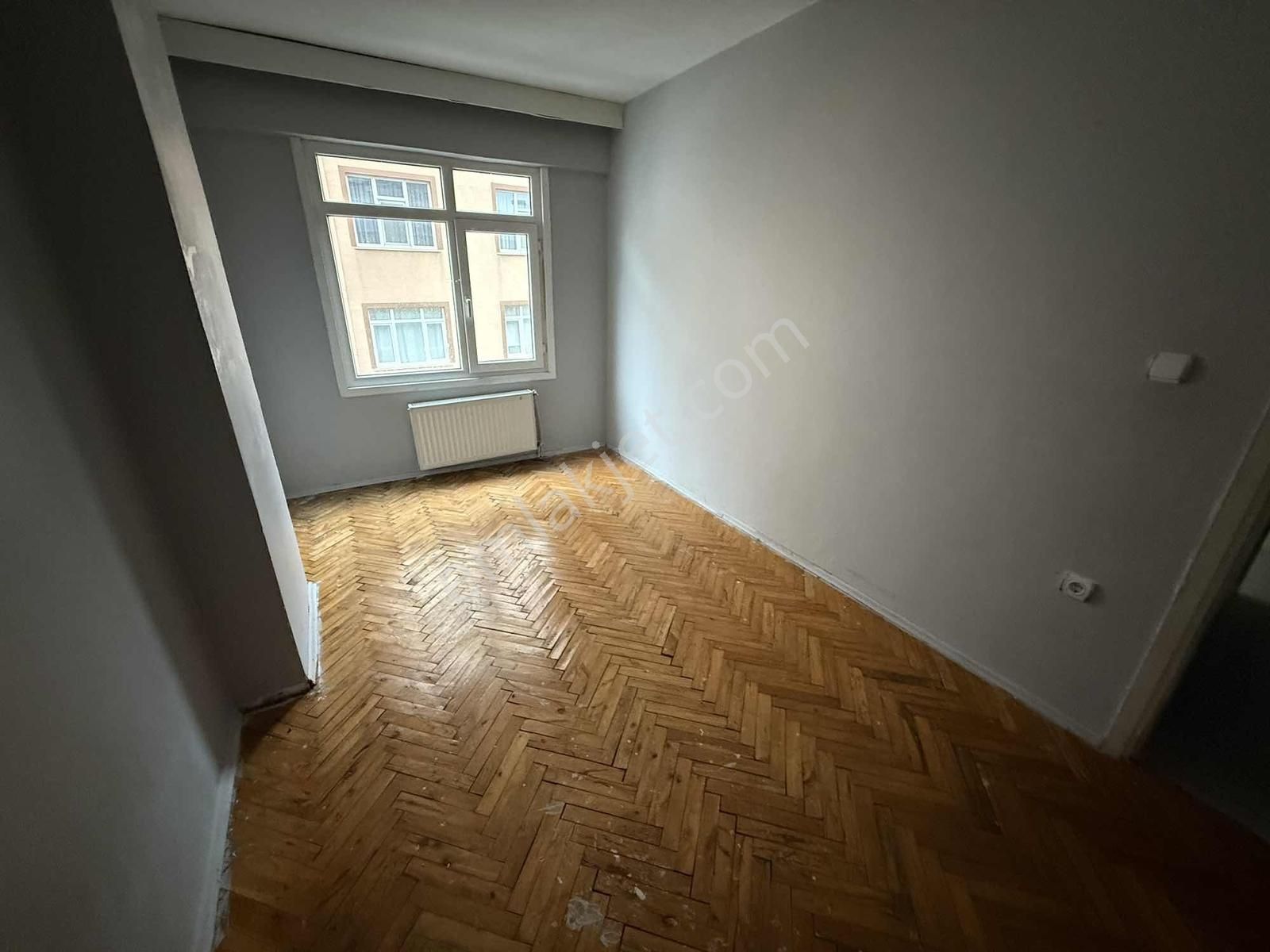 Kartal Merkez 2+1 Kiralik Daire Belediye Arkası Merkezi Konumda - Görsel 3