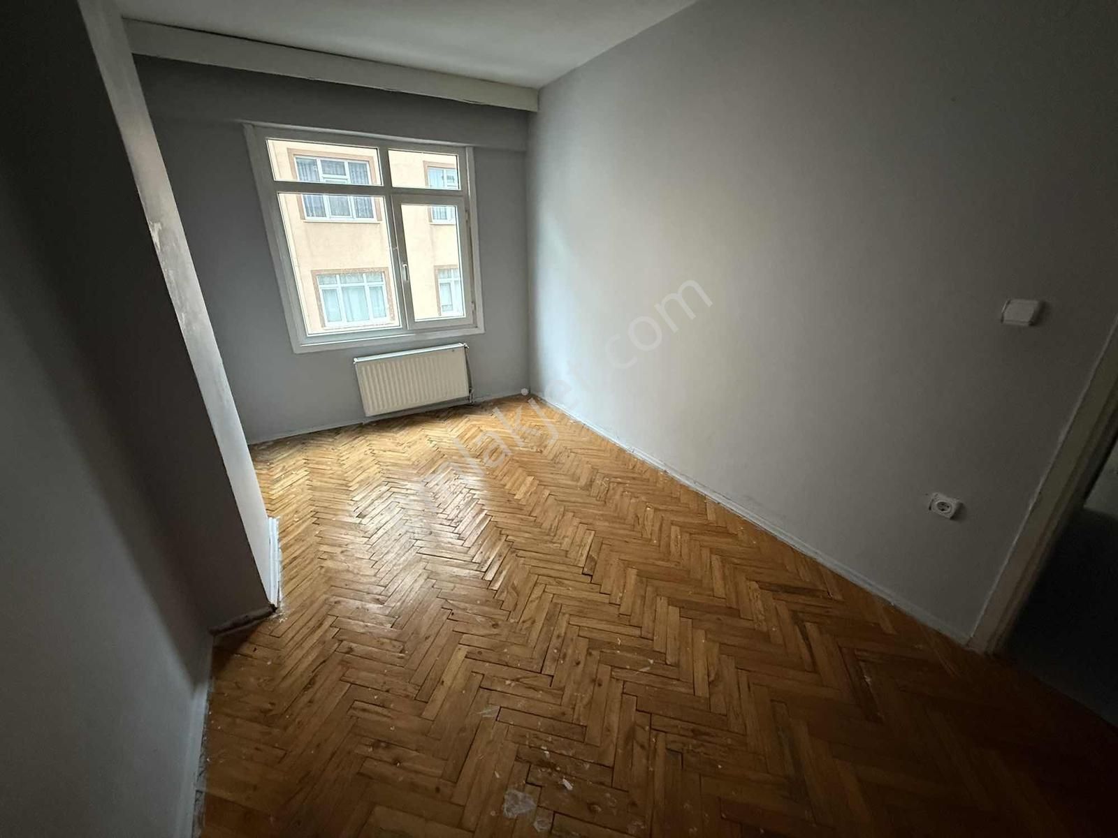 Kartal Merkez 2+1 Kiralik Daire Belediye Arkası Merkezi Konumda - Görsel 11