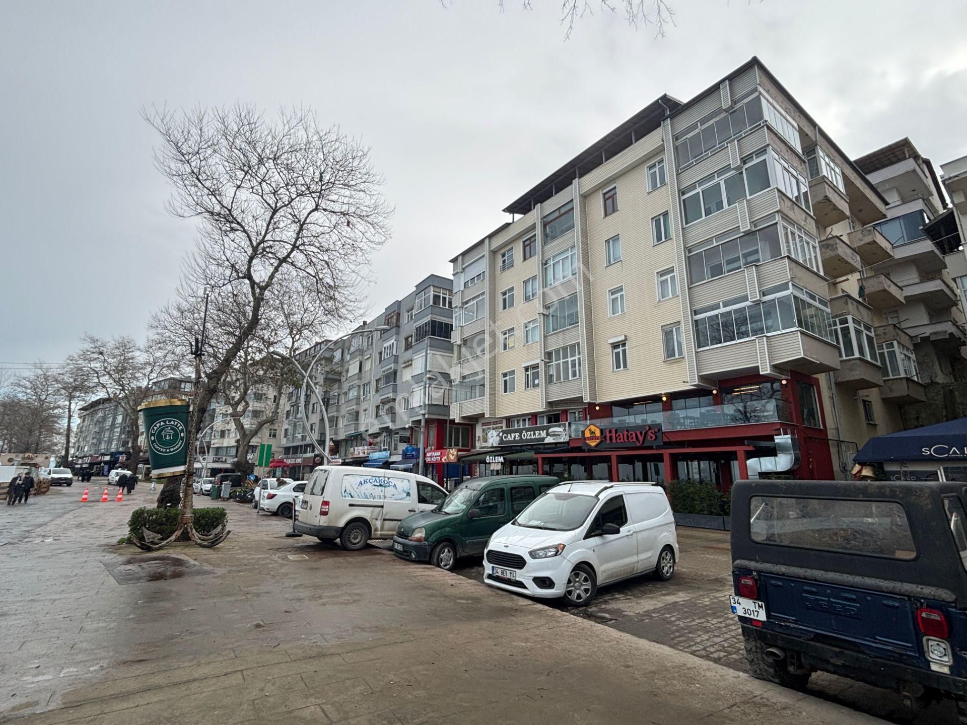 Akçakoca Çınar Caddesine Cephe 3+1 135 M2 Satılık Ara Kat Daire - Görsel 34